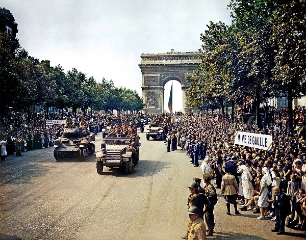 Звільнення Парижа в серпні 1944 р
