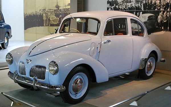 Перший післявоєнний автомобіль Toyota SA 1947 року